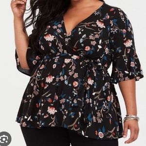 Torrid Challis Surplice Black Floral 3/4 Bell Sleeve Babydoll Top